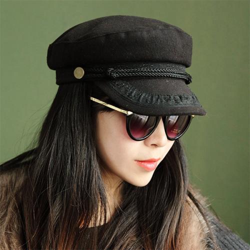 Головной убор с пальто 2019. Модели модных шапок осень-зима 2019-2020