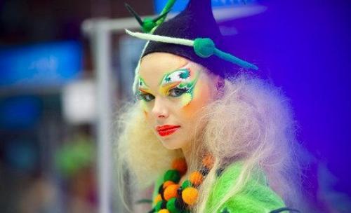 Эскиз фантазийного макияжа. Фантазийный макияж, осваиваем необычный художественный make up