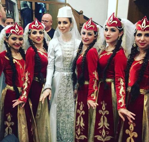 Грузинская красота девушки. Грузинские девушки: внешность, воспитание, имена