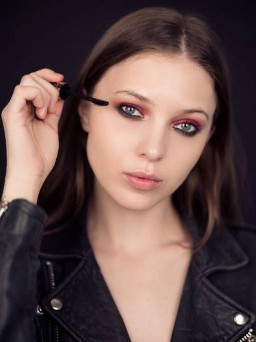 Макияж в стиле гранж 2019. Как сделать макияж в стиле гранж?