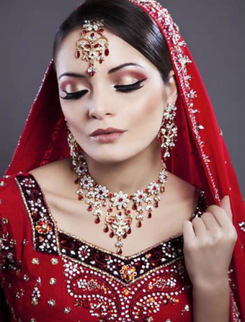 Прически для индийских танцев и танца живота