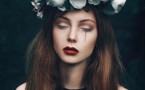 Готический стиль в прическах. Готические прически - способ выделиться?