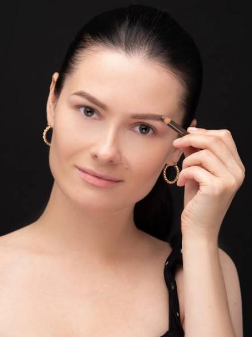 Итальянский макияж для карих глаз. Под солнцем Тосканы: как сделать итальянский макияж?