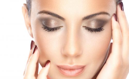 Макияж с зеленым карандашом для глаз. Натуральный макияж для зеленых глаз