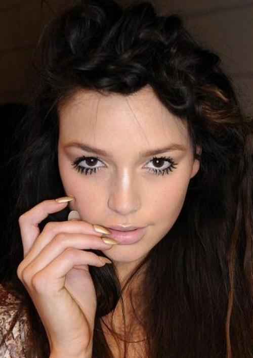 Если женщина красит ногти красным лаком. Цвет ногтей выдает ваш характер!