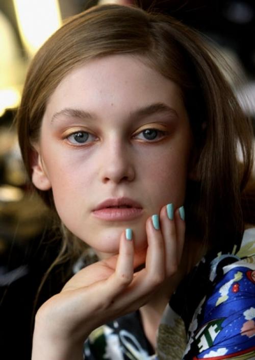 Если женщина красит ногти красным лаком. Цвет ногтей выдает ваш характер!