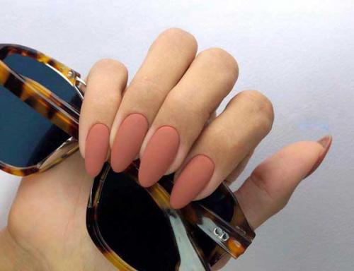 О чем говорит цвет лака на руках. Что расскажет маникюр о характере его обладательницы: фото