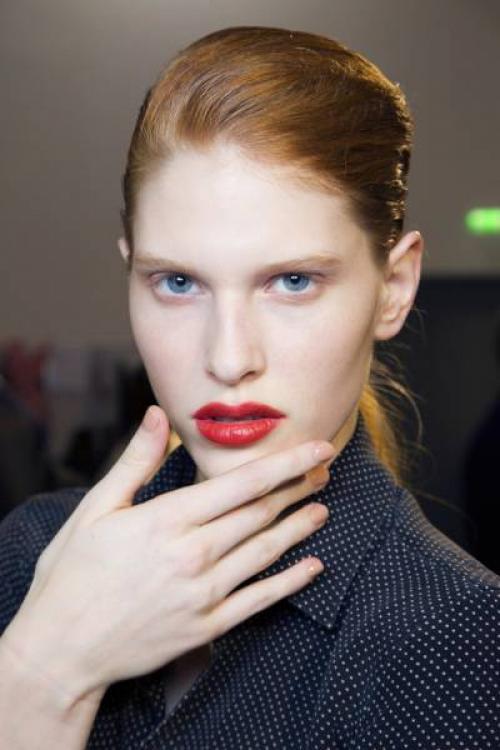 Макияж к красным волосам. Макияж для рыжих девушек