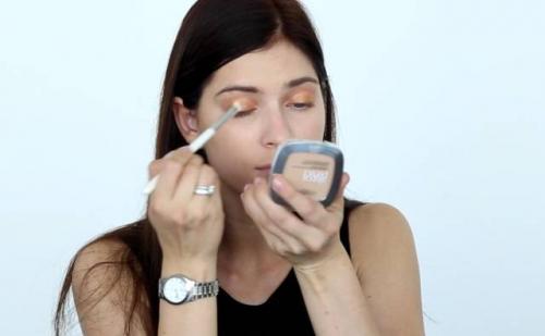 Макияж с красными волосами. Макияж для голубых глаз и темных волос