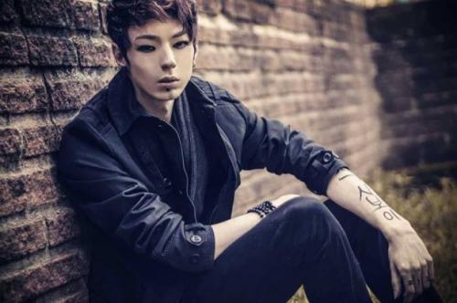 КАК азиатке стать похожей на европейку. Бразилец сделал 10 операций, чтобы стать азиатом