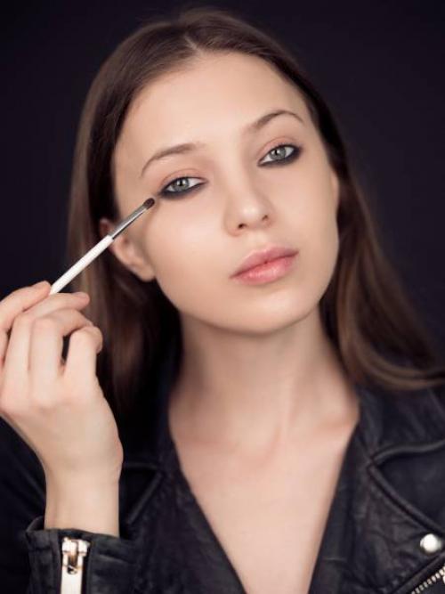 Макияж в стиле гранж 2019. Как сделать макияж в стиле гранж?