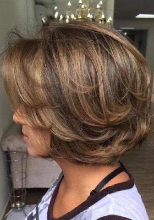 Красивые прически на средние волосы для женщин 50+