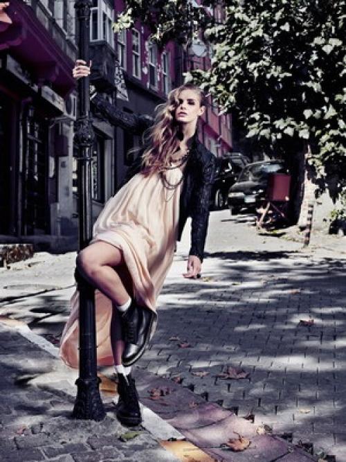 Стиль гранж макияж и прическа. Верхняя одежда в стиле «гранж»: неформальные городские образы