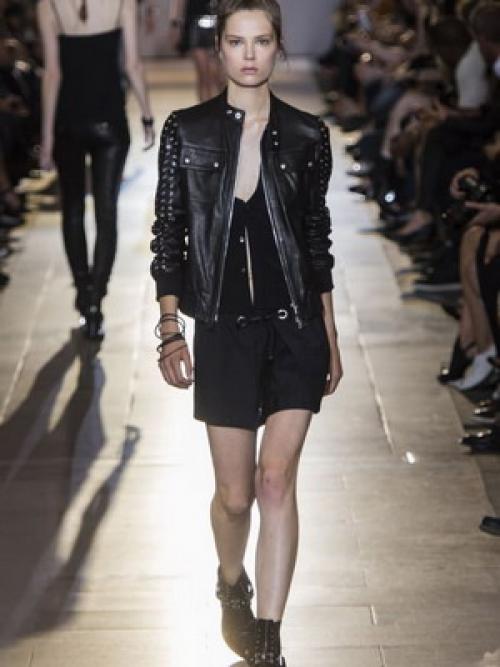 Стиль гранж макияж и прическа. Верхняя одежда в стиле «гранж»: неформальные городские образы