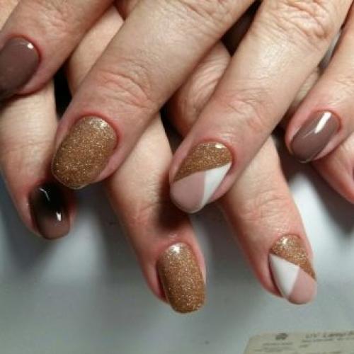 Какой маникюр подойдет под бардовое платье. Маникюр к бордовому платью 37 Какой маникюр подойдет под бардовое платье. Маникюр к бордовому платью 37