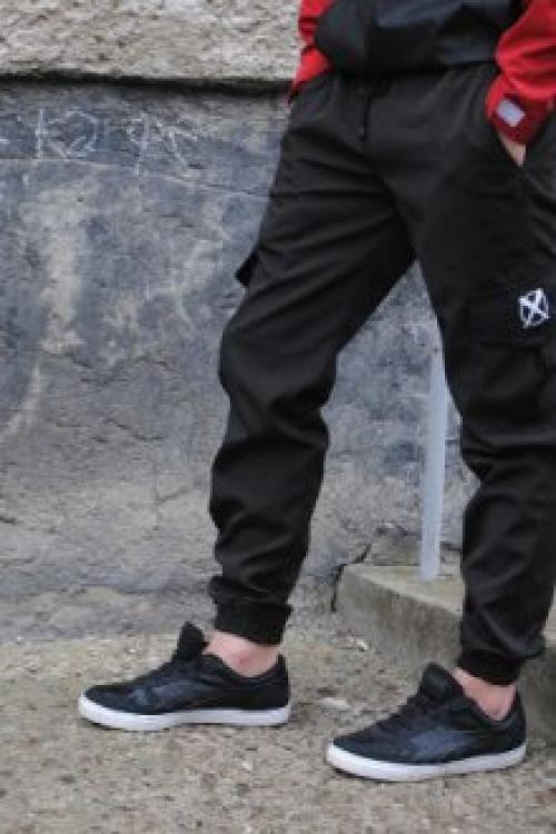 Штаны на резинке внизу мужские. Какие бывают модели