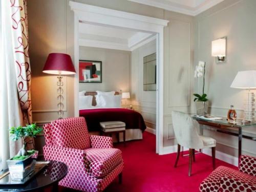 Сочетание серого и бордового цвета в интерьере. Сочетайте правильно