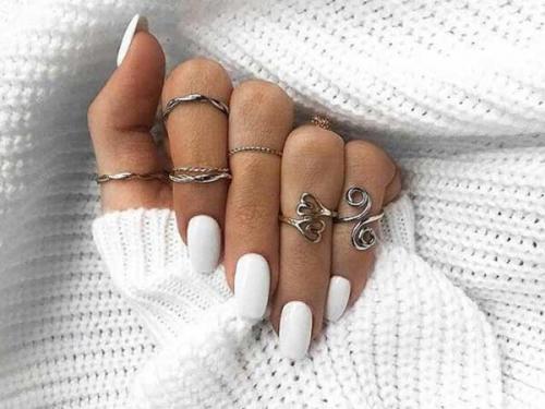 Как подобрать цвет лака под платье. Секрет стильного образа: как подбирать цвет лака к одежде?