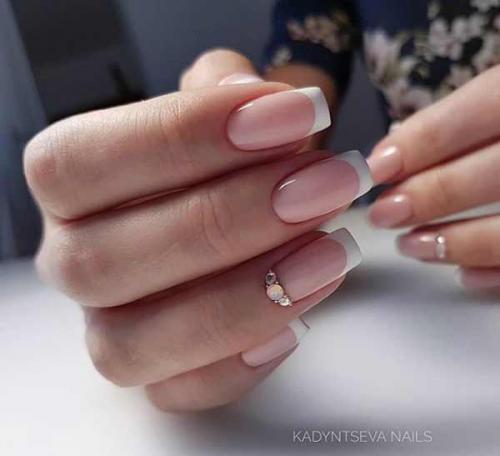 Как подобрать цвет лака под платье. Секрет стильного образа: как подбирать цвет лака к одежде?