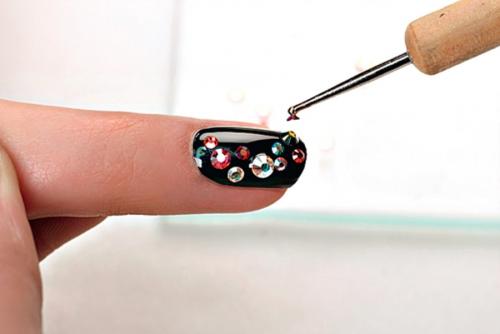 Какой маникюр подойдет под бардовое платье. Маникюр к бордовому платью 23 Какой маникюр подойдет под бардовое платье. Маникюр к бордовому платью 23