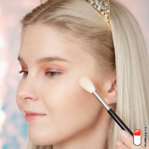 Для чего хайлайтер в макияже. Что такое хайлайтер и для чего он нужен?