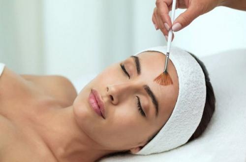 Гликолевая кислота для лица. Свойства гликолевой кислоты и польза для кожи