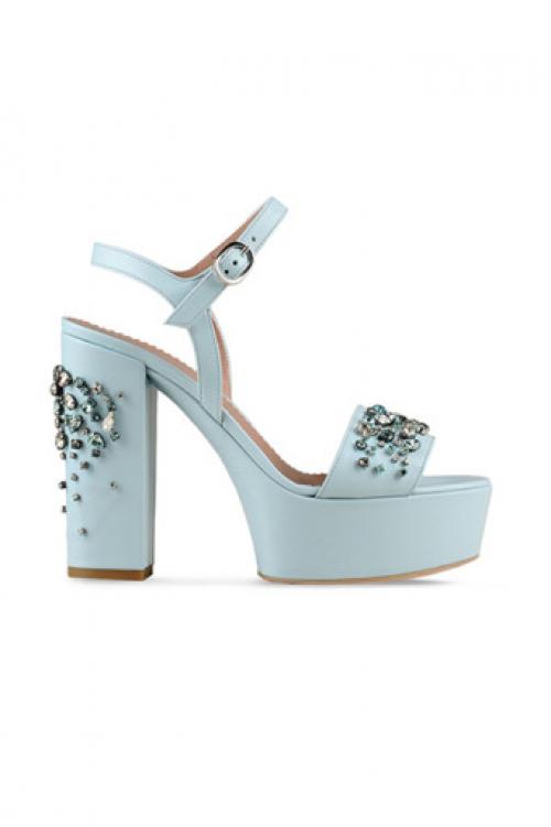 С чем можно носить голубые босоножки. Трендовые сочетание