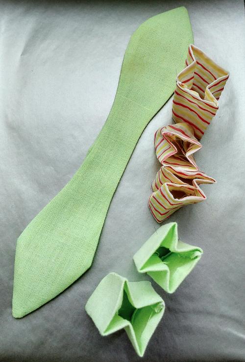 Украшения своими руками на сумку. Брелок «Летняя нежность». Украшение на сумку своими руками