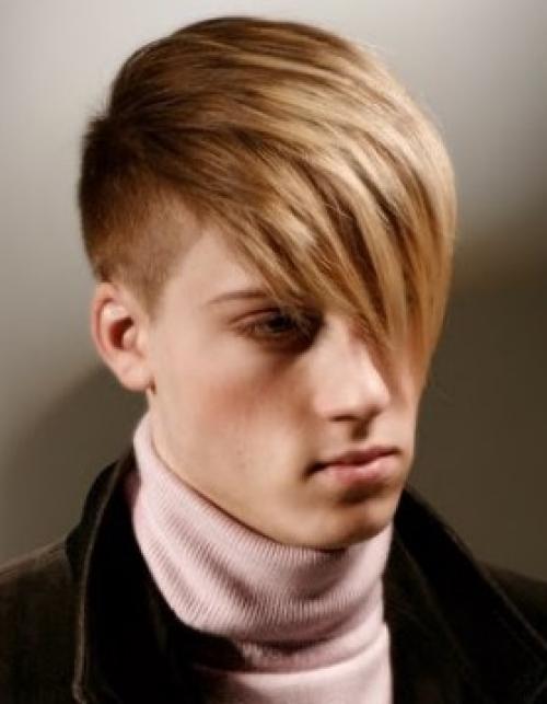 Как уложить короткую челку на бок мужчине. Популярные мужские стрижки с длинной челкой