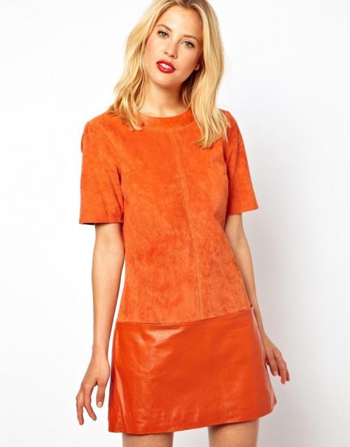 Платье из замши с кружевом. Актуальные фасоны