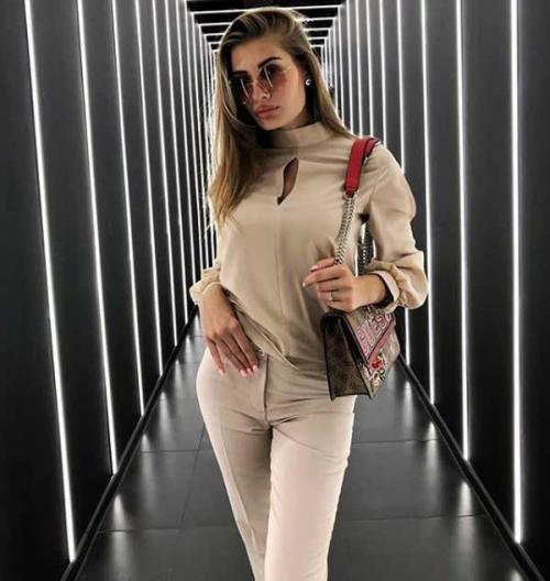 С чем носить бежевую кружевную блузку. Бежевая блузка или рубашка: как носить, чтобы выглядеть на миллион