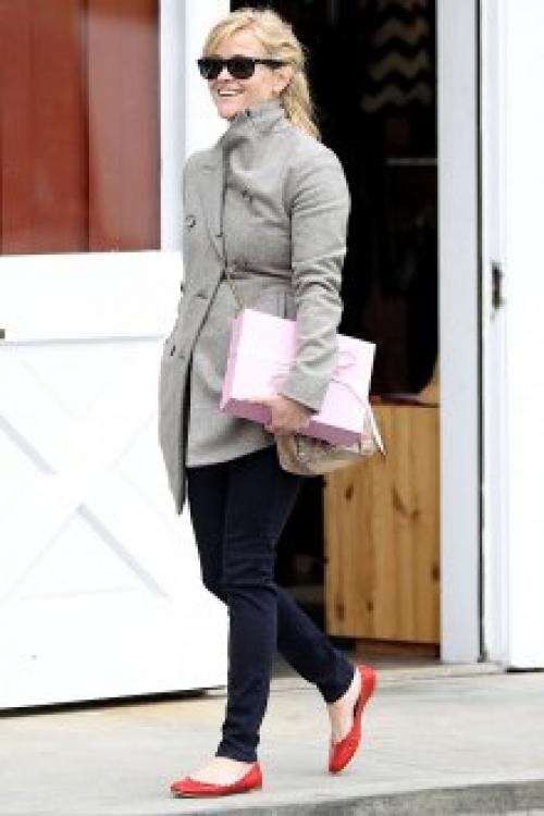 Лаковые балетки с чем носить. С чем носить красные балетки