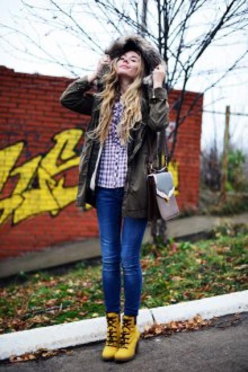 Ярко желтые ботинки. С чем можно носить желтые ботинки?