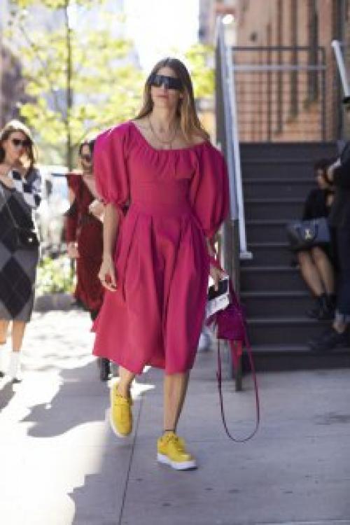 Ярко желтые ботинки. С чем можно носить желтые ботинки?