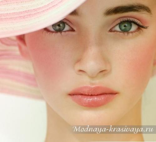 Гардероб для девушки весны. Отличительные особенности цветотипа Весна и деление на подтипы