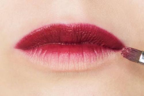 Темная помада. Как сделать помаду темнее?