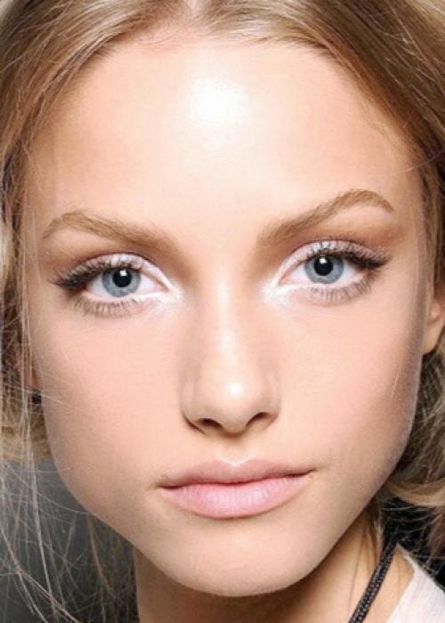 Макияж для брюнеток новогодний. #Новогодний макияж 2019: актуальные тренды 20 Макияж для брюнеток новогодний. #Новогодний макияж 2019: актуальные тренды 20