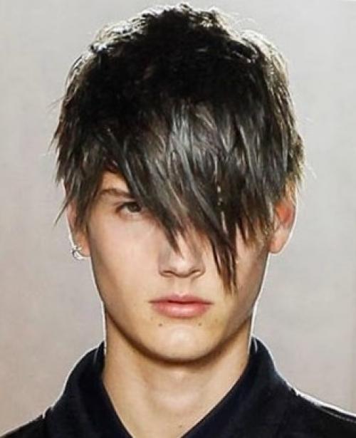 Как уложить короткую челку на бок мужчине. Популярные мужские стрижки с длинной челкой