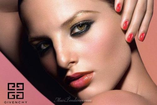 Макияж для зеленоглазых шатенок. Макияж для шатенок с зелеными глазами