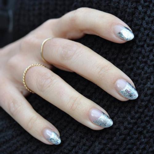 Маникюр под серебристое платье. Маникюр под серое платье: 20 идей
