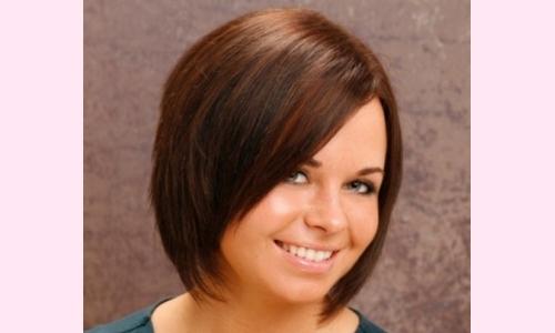 Стрижки на вьющиеся волосы и круглое лицо. Подходящие стрижки