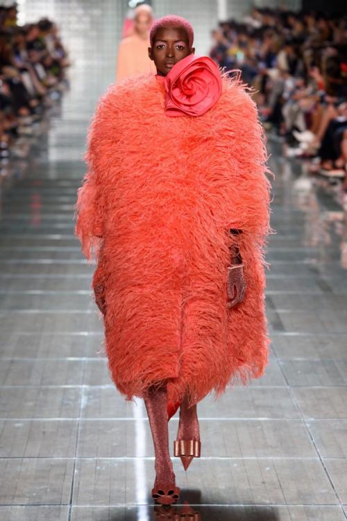 Цвет живой коралл в одежде. Все о главном цвете – 2019: история кораллового цвета