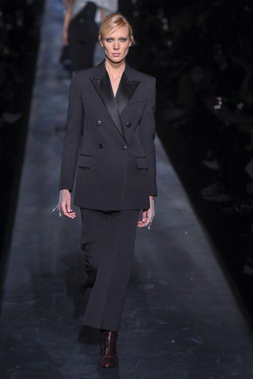 Женский смокинг 2019. Женские смокинги в коллекциях осень-зима 2019-2020