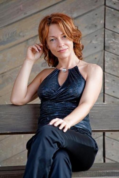 Красный цвет полнит. Какие цвета стройнят, а какие полнят