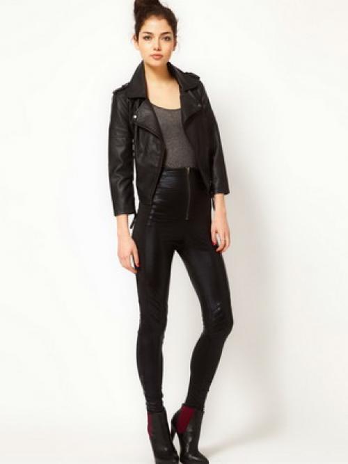 С чем носить кожаные штаны девушке. С чем носить кожаные штаны 24 С чем носить кожаные штаны девушке. С чем носить кожаные штаны 24
