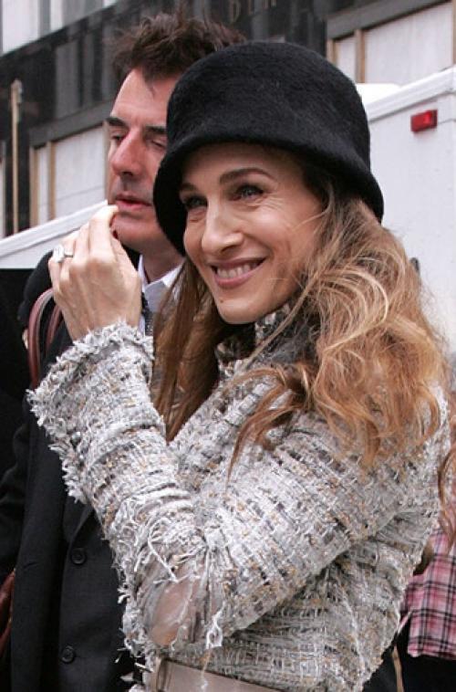 Вязаные шапки на круглое лицо. Подбор шапки по форме лица: