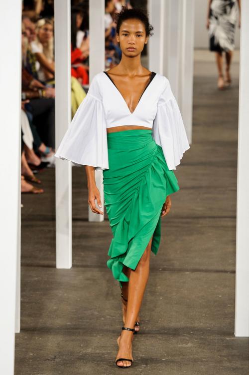 Атласная юбка карандаш. Атласная юбка: с чем носить и как выбрать правильный фасон?