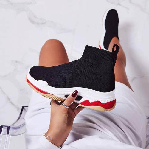 Кроссовки с платьем 2019. АКТУАЛЬНЫЕ МОДЕЛИ КРОССОВОК