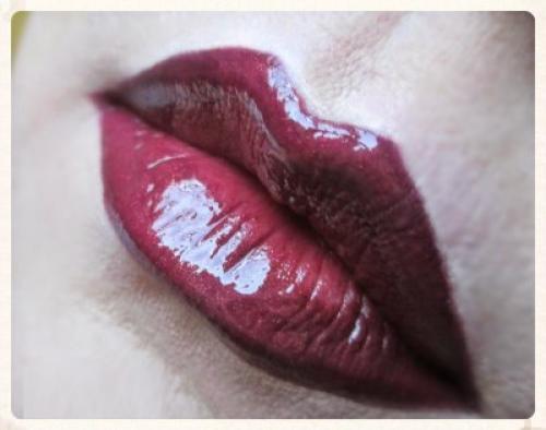 Как подобрать помаду тест. Цвет помады к размеру губ