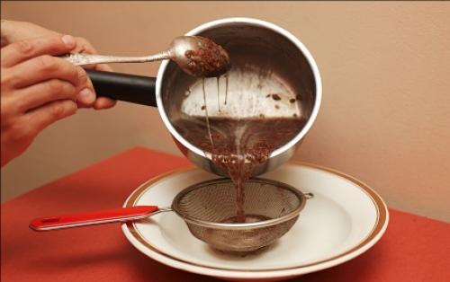 Как красиво заколоть челку при отращивании. Укладка с помощью средств для стайлинга